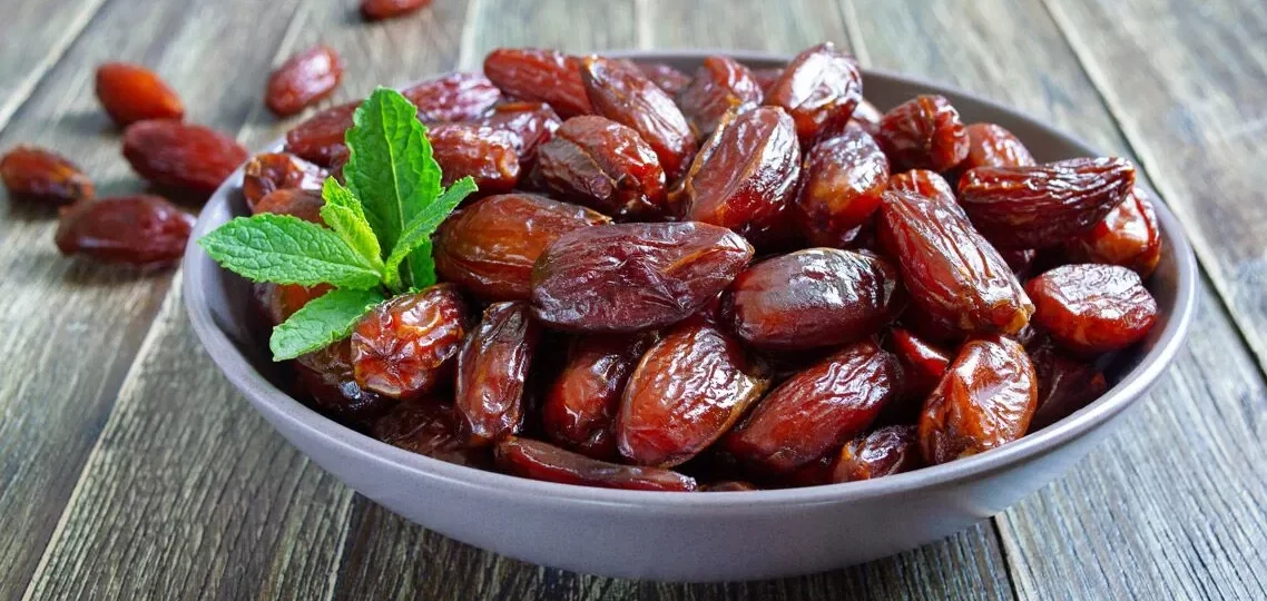 dried-dates-vs-fresh-dates-benefits-and-disadvantages